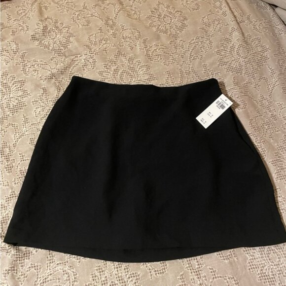 Abercrombie Scarlett Mini Skort Black - Picture 4 of 9